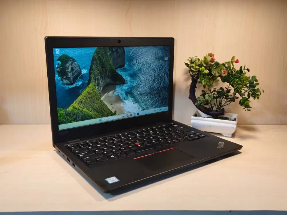 Lenovo Thinkpad L390 Core I5 RAM 8GB Upgradeable Laptop Siap Pakai