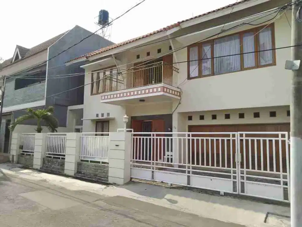 Rumah di Jual Komp Permata Hijau II siap huni