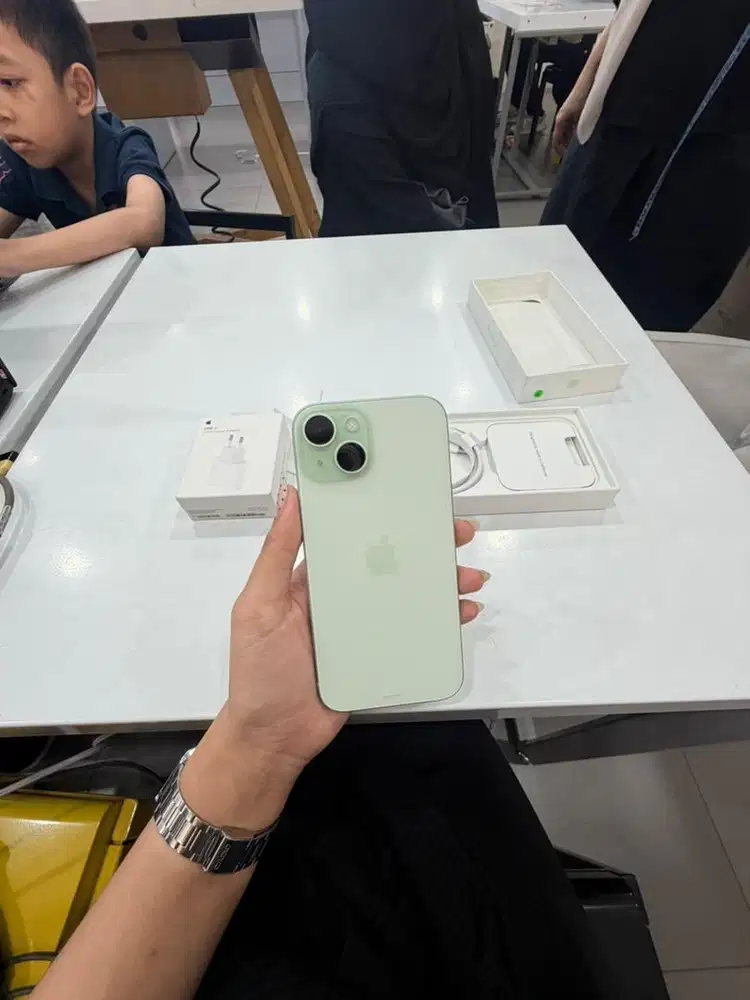Iphone 15 128gb resmi ibox