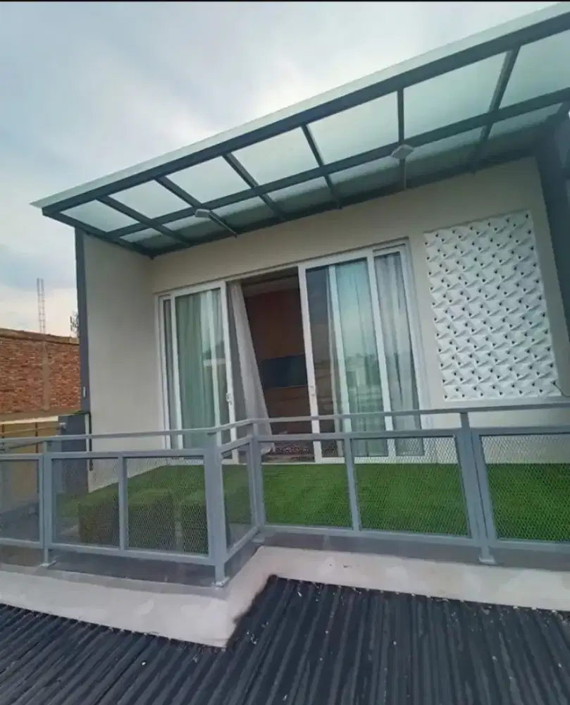 Pasang Canopy Kaca Minimalis, Rapi dan Bergarans