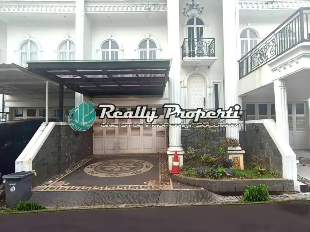 Dijual Town House 2,5 Lantai Full furnished Design Mezanin di Kelapa dua Wetan Ciracas Jakarta Timur
