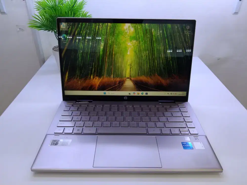 Hp Paviliun X360
Core i5 1135G7/8GB/512GB/13,6 FHD Flip Touchscreen