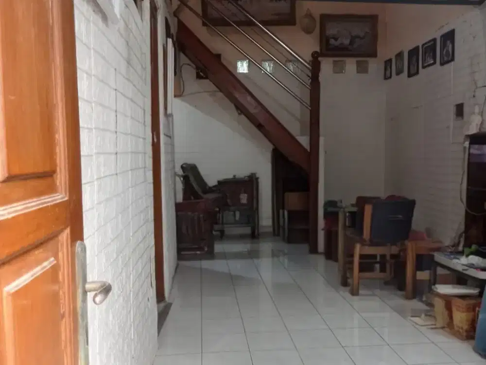 Rumah 2 Lantai di Cempaka Putih Jakarta Pusat!