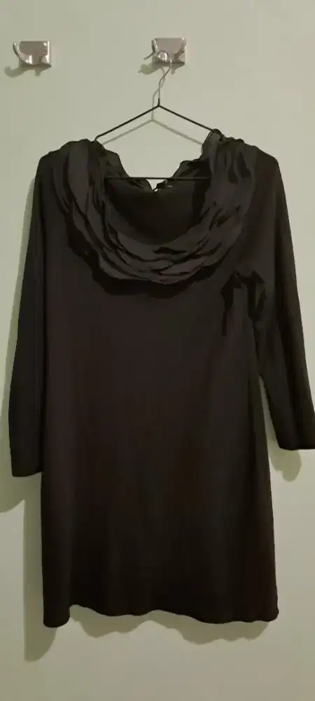 3 dress warna hitam