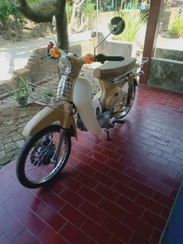 Honda c70 klasik