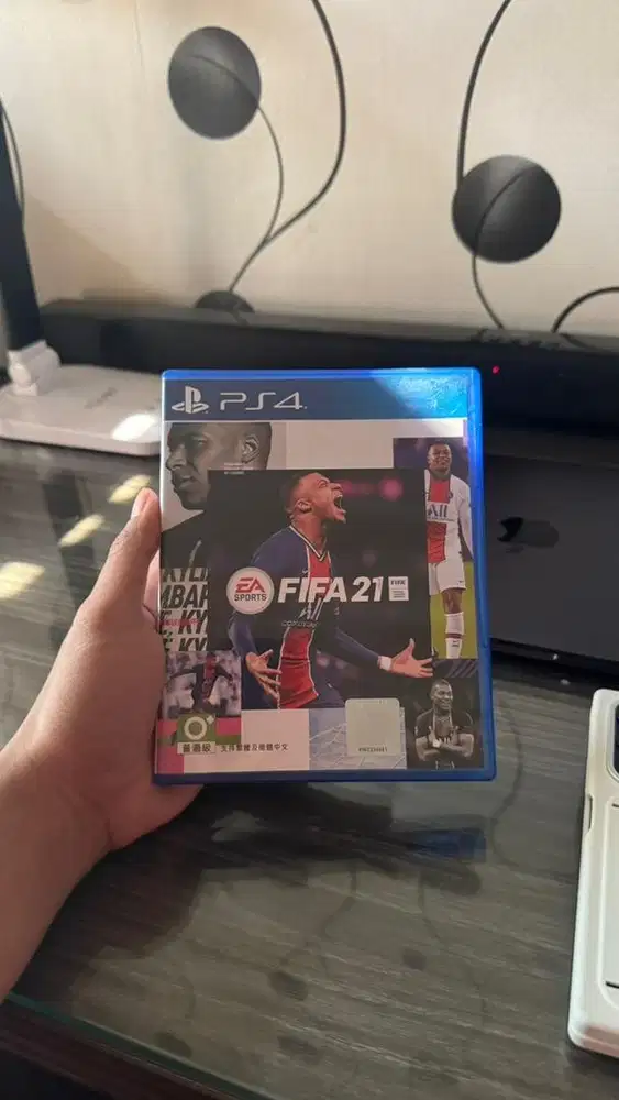 PES 20 & FIFA 21