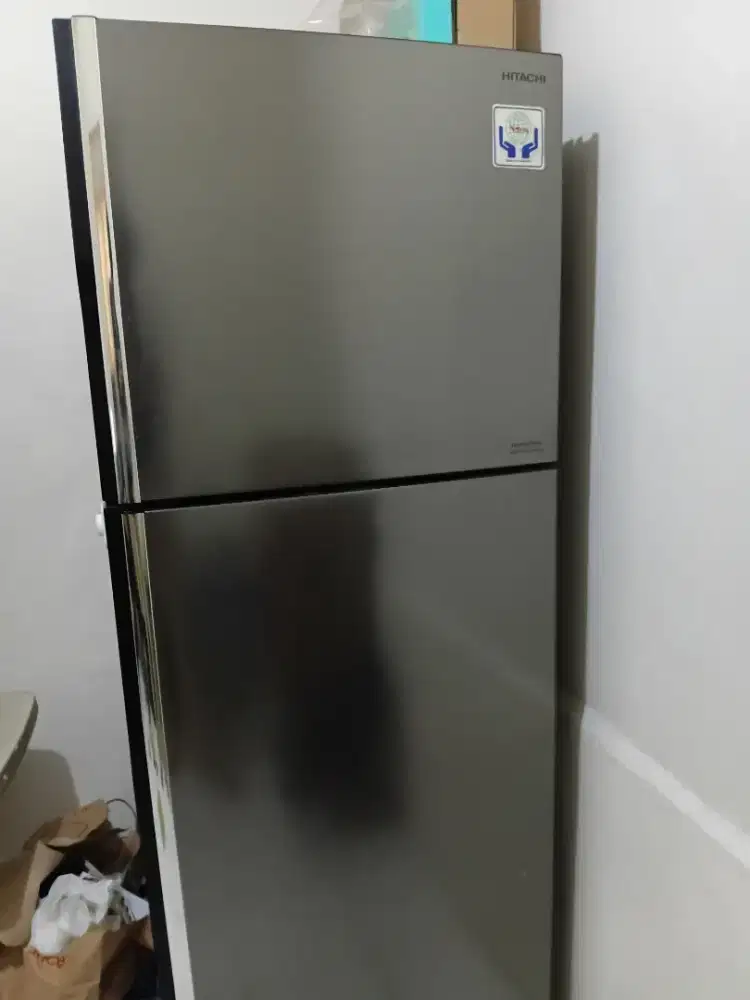 Dijual kulkas HITACHI 2 Pintu