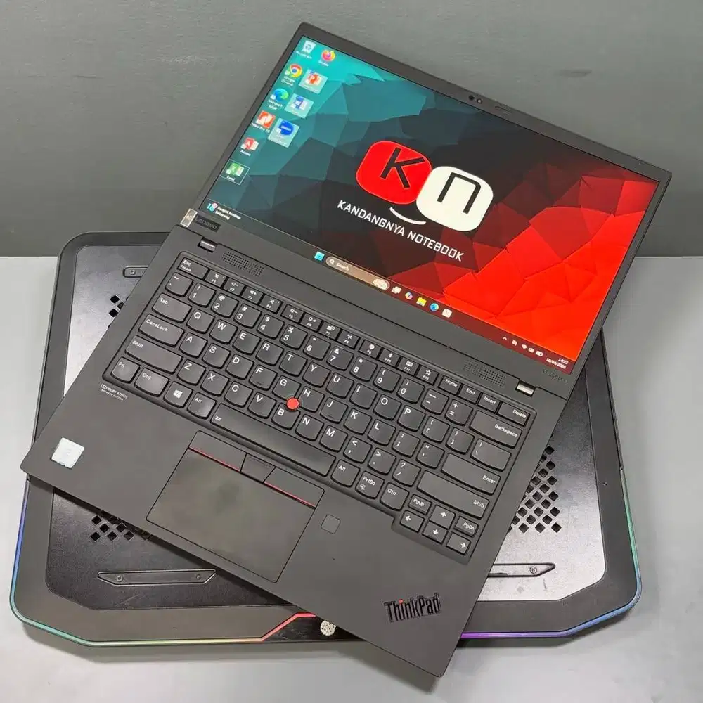 Lenovo Thinkpad X1 Carbon 7th Core i7 8665U RAM 16GB 256GB