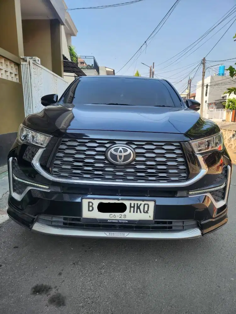 INNOVA ZENIX V HYBRIDE MODELLISTA ,MINIBUS MEWAH KLRG,PEMAKAI WANITA
