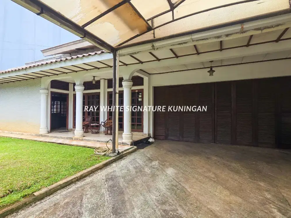 Rumah One Gate System, Cocok untuk dibangun Rumah Mewah, di Mega Kuningan,  Jakarta Selatan,
