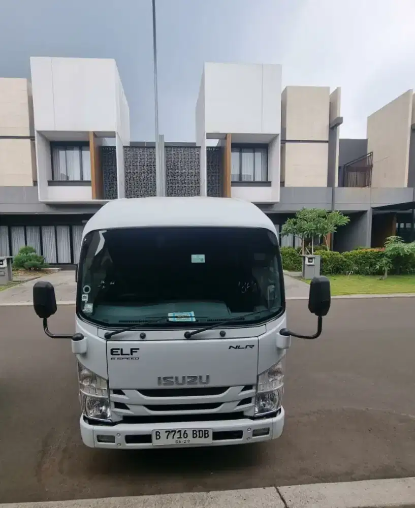 ISUZU ELF NLR85 16SEAT 2024