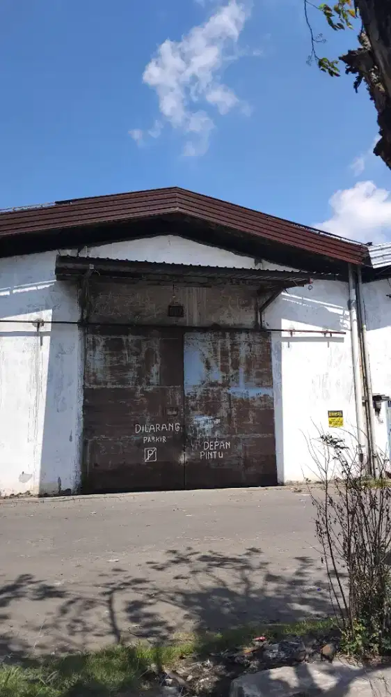 Disewakan 2 buah gudang di margomulyo permai surabaya