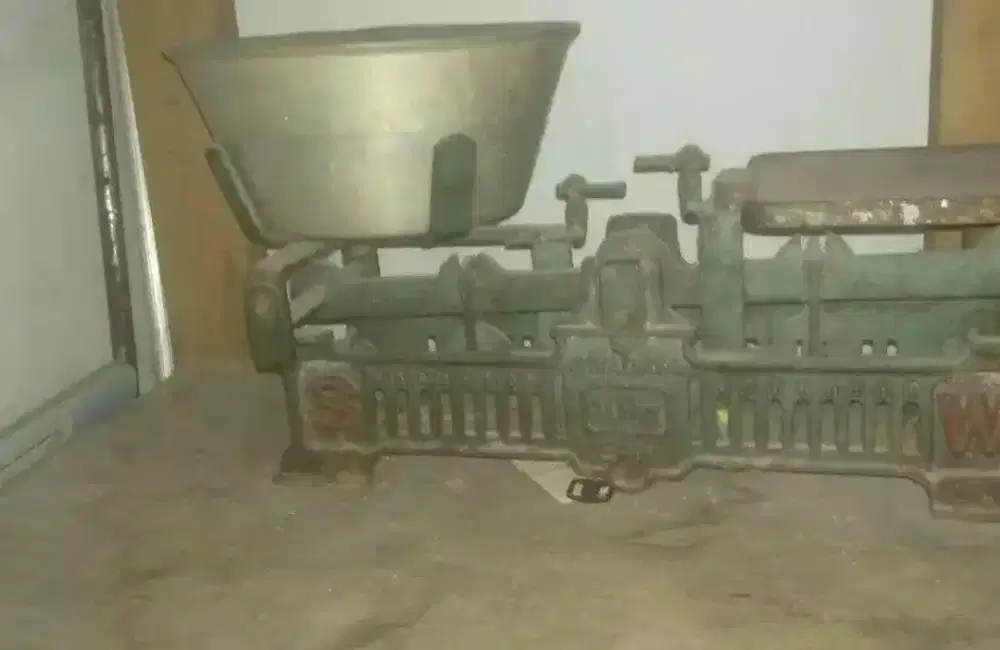 Timbangan besi beton