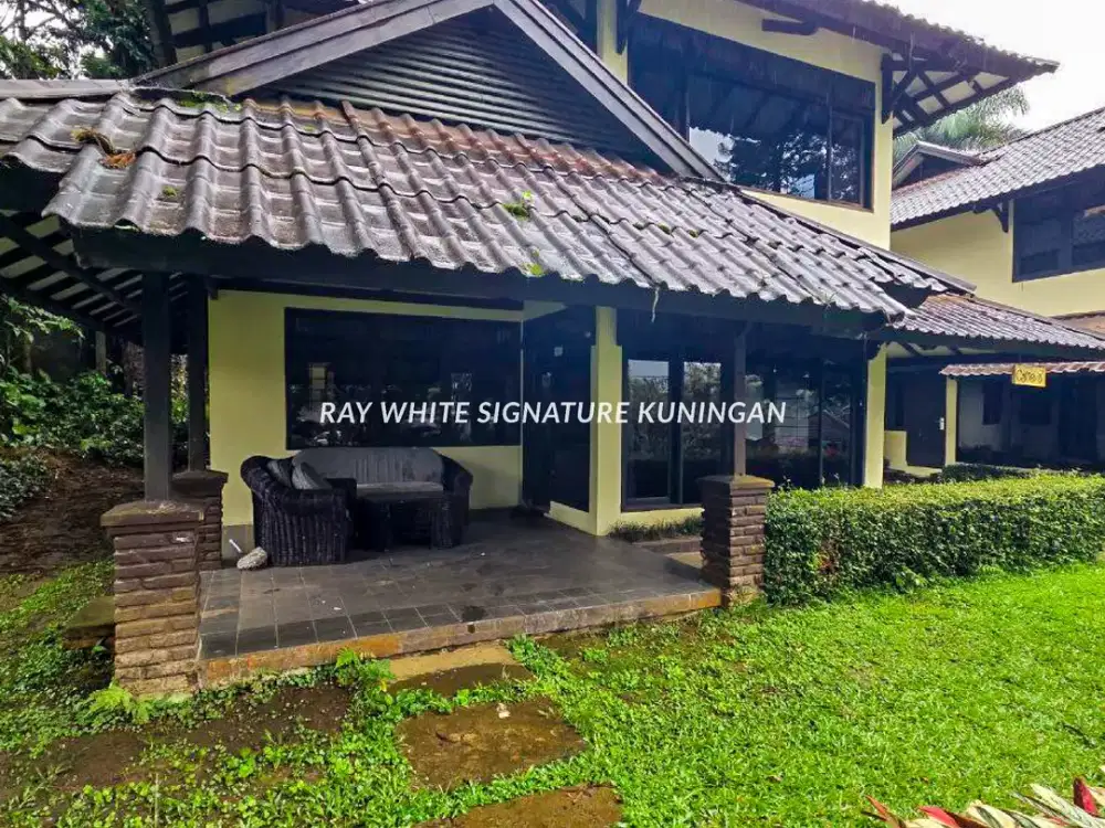 Dijual Villa di Cisarua Puncak Dekat Kawasan Wisata Taman Safari dan Kebun Teh Puncak