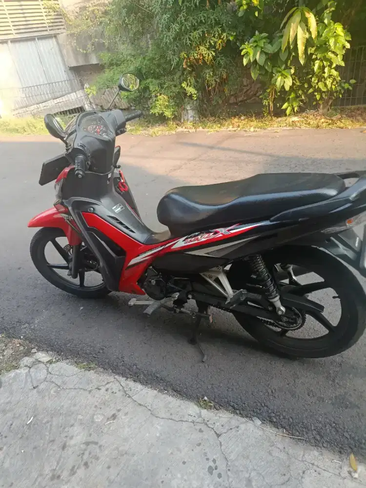 JUAL HONDA REVO X