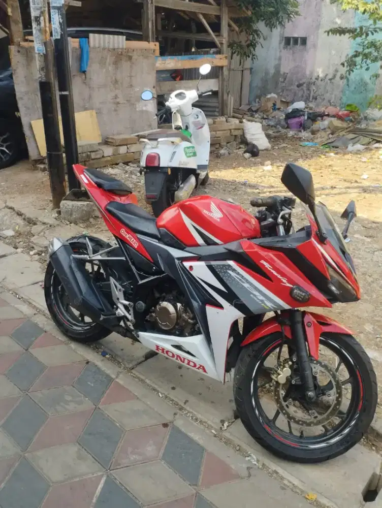di jual honda cbr 150r