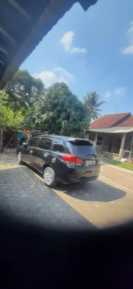 Jual cepat mobilio 2016 type e cvt manual