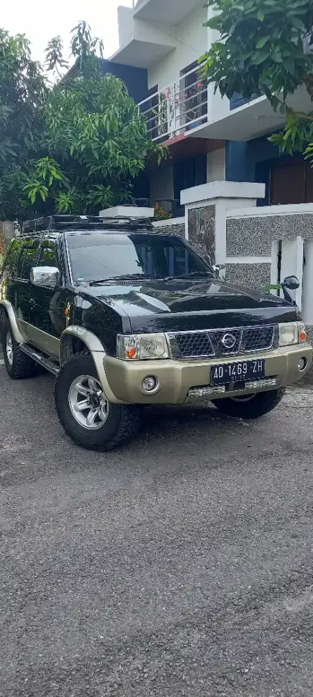 Nissan terano Kingsroad K1 2003