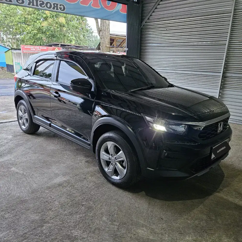 HONDA WRV WR-V E AT MATIC LOW KM SEPERTI BARU LIKE NEW