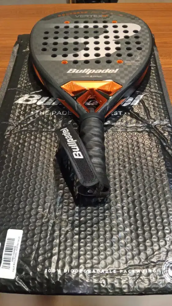 Jual Raket Bullpadel Vertex 04 like new