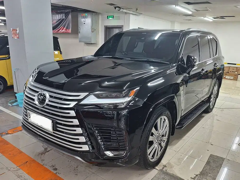 {VIP} 4 Seat Lexus LX600 Type Tertinggi Termewah Km 22rb Perfect Condi