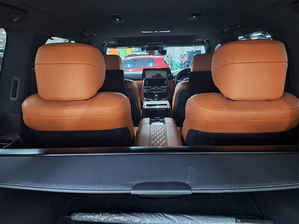 Lexus LX600 VIP 4Seat Type Tertinggi Termewah Old Money Km22rb Perfect
