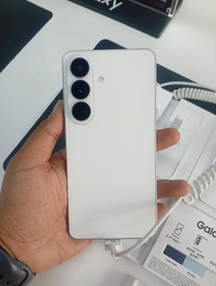 SAMSUNG GALAXY S26 SERIES