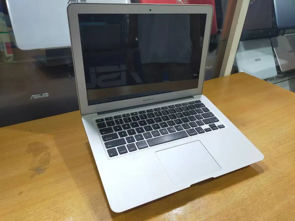 MACBOOK AIR MMGF2  Intel Core i5 1,6Ghz