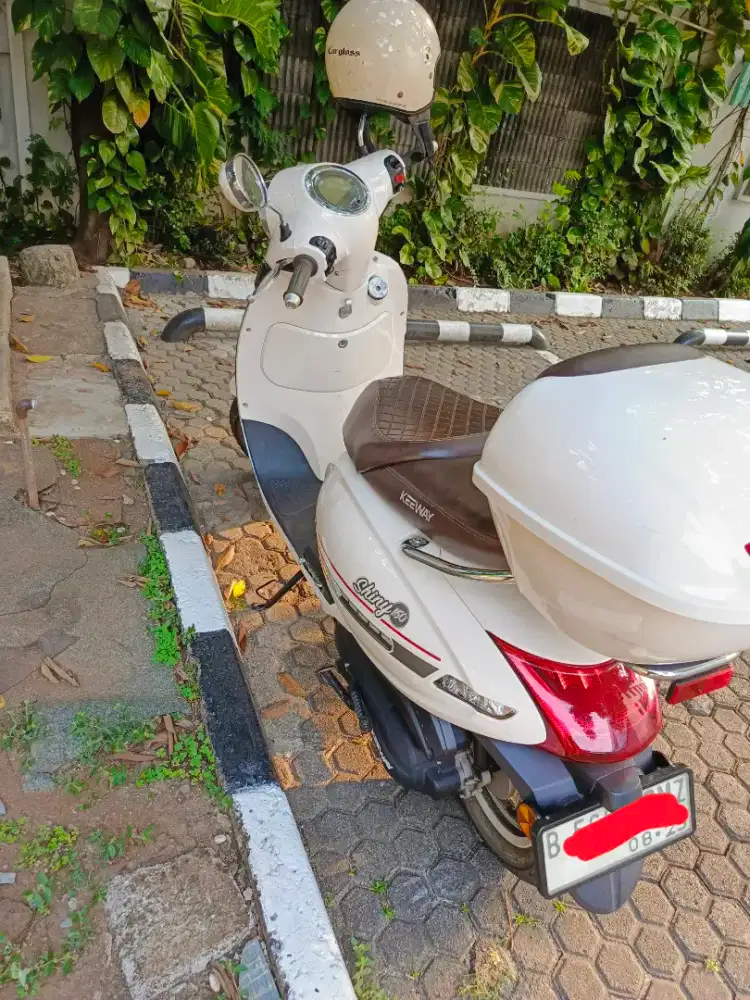 Dijual Scooter Kelewat Shiny 150