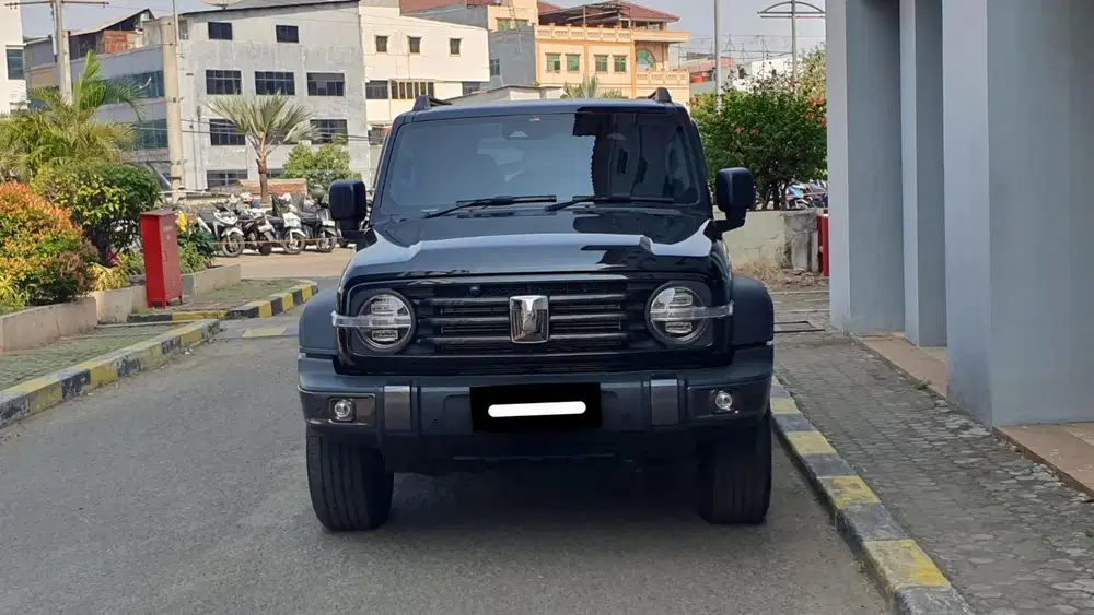 Km 5rb gwm tank 300 turbo diesel 4x4 awd hitam 2025 pakai 2026