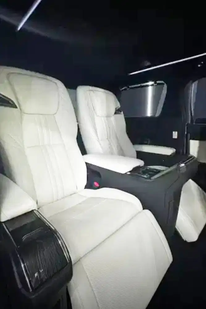 Lexus LM350 4 Seater Royal Lounge Km 30 rb Record ATPM Mulus Like New