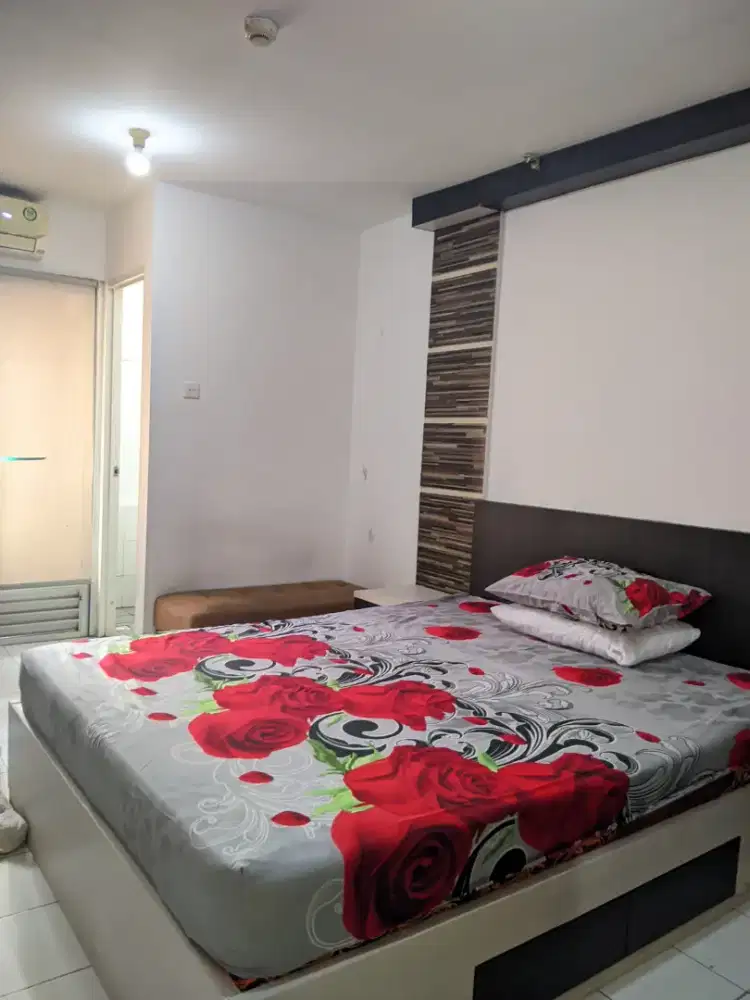 Disewakan apartemen kalibata city Tower gaharu studio furnish