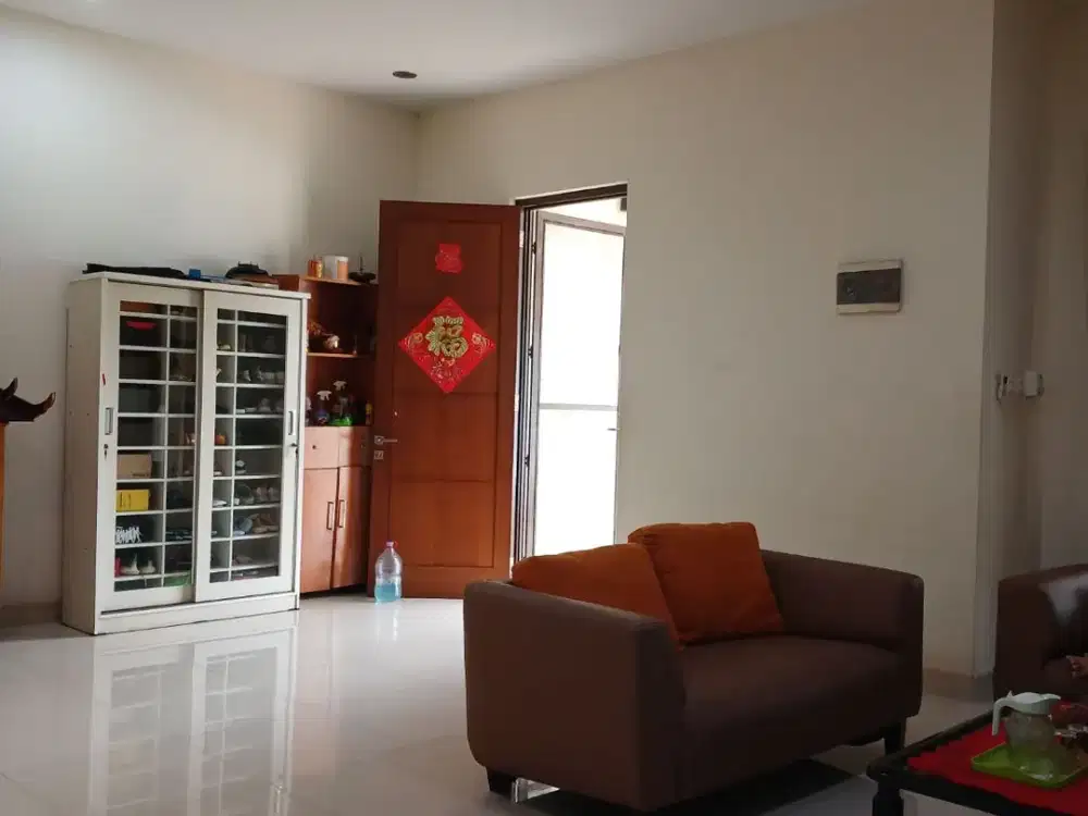 Dijual Rumah di The Green BSD CIty