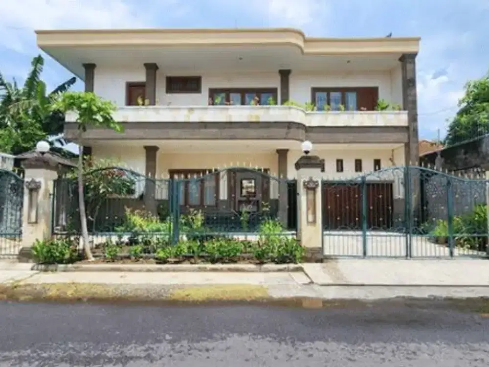 LUXURY OLD MONEY HOUSE IN RENON DENPASAR