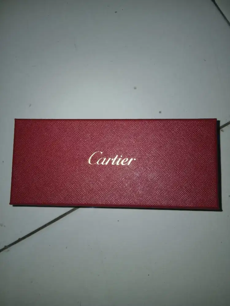 KOTAK KACAMATA CARTIER ASLI BESERTA BUKU PANDUAN