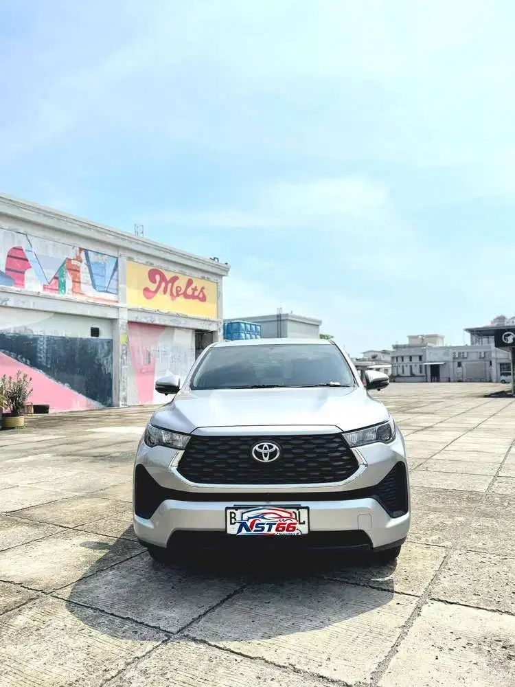 Toyota Kijang Innova 2023 Bensin