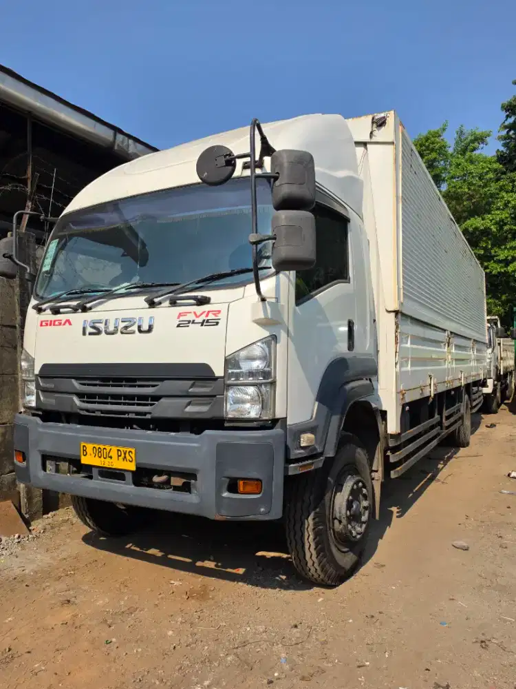 Isuzu giga FVR 245 ps Long sasis 9 m tahun 2020 wingbok