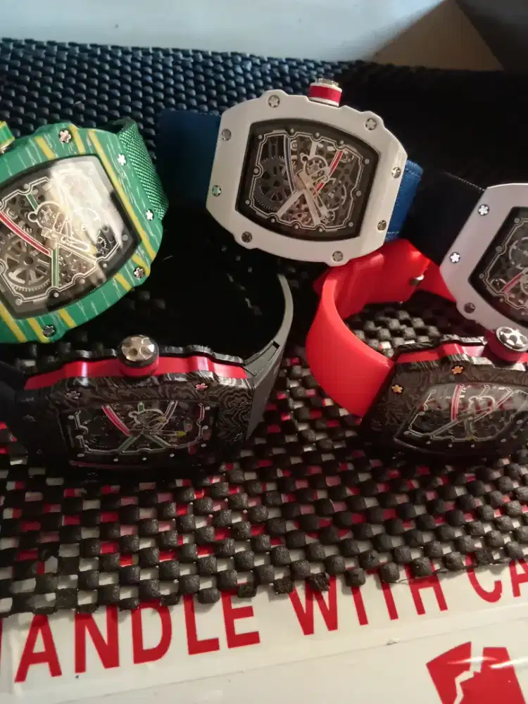 Jam tangan quart tipis tali rubber