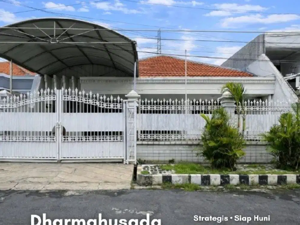 Rumah Dharmahusada Indah Barat Strategis • Siap Huni • Carport