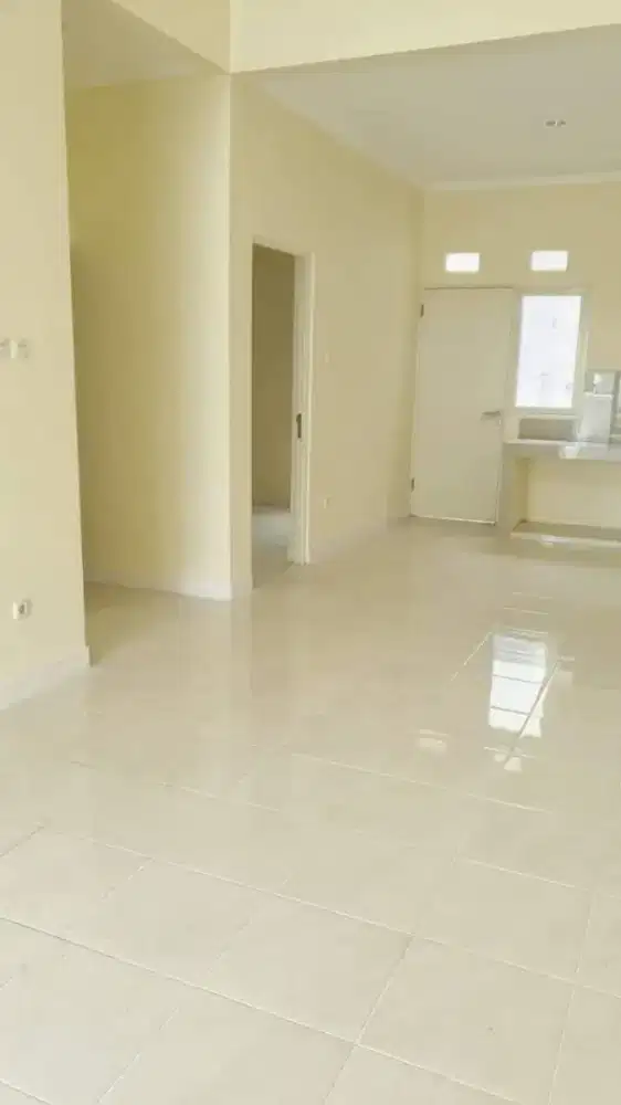 Jual Rumah 2nd tergolong Baru Siap Huni di Puri Surya Jaya, Sidoarjo