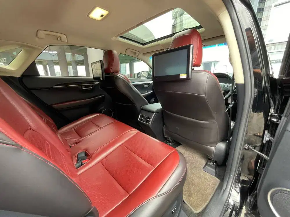 {CASH} 2018 Lexus NX300t TURBO (350N.m) Black on Red Edition Like New