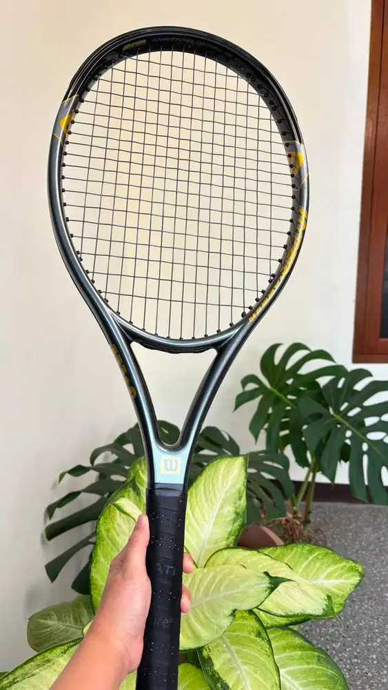 Dijual raket tenis Wilson Hyper Hammer 2.3