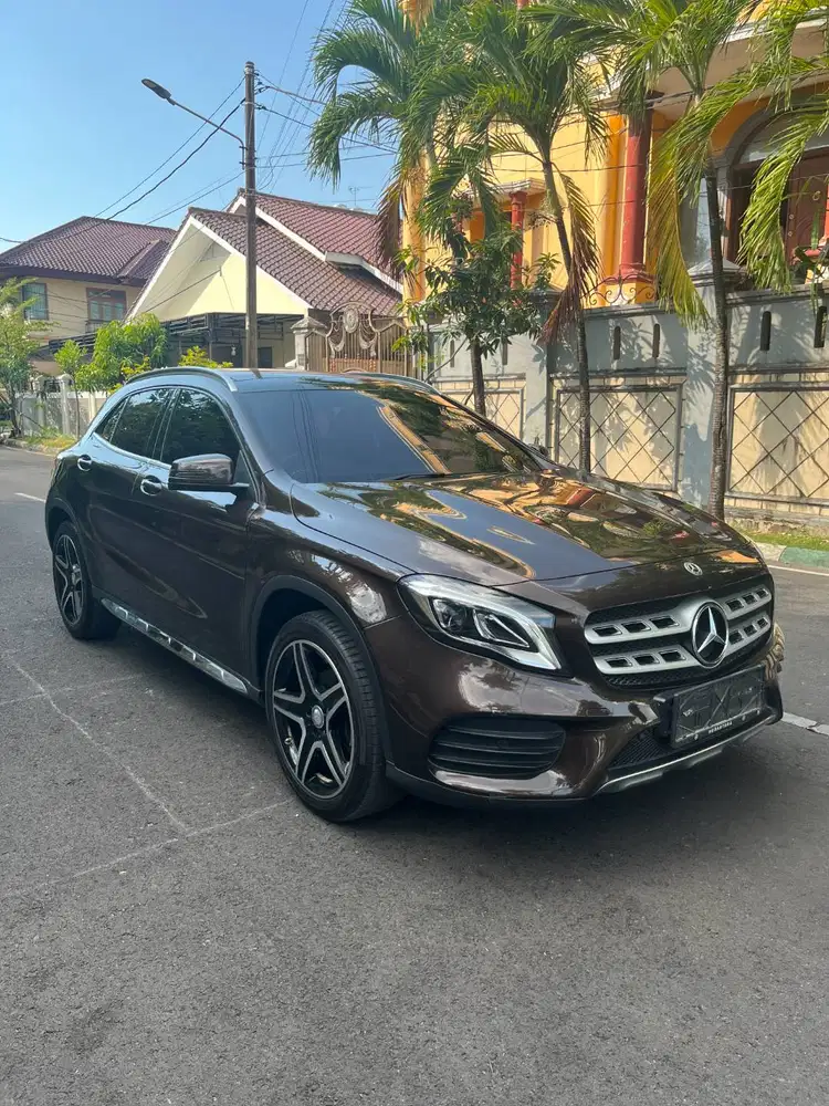Mercedes Benz GLA200 2018 honda HRV 2020 CRV 2020 mazda cx5