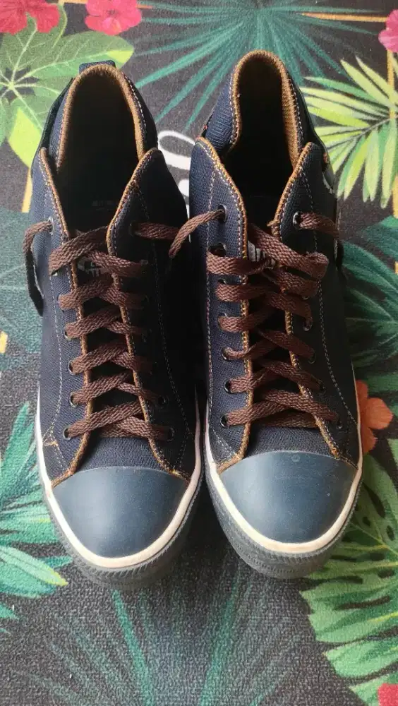 Sepatu Converse Size 40