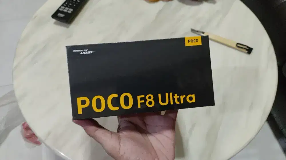 Poco F8 Ultra 16/512GB Black dan Blue Denim