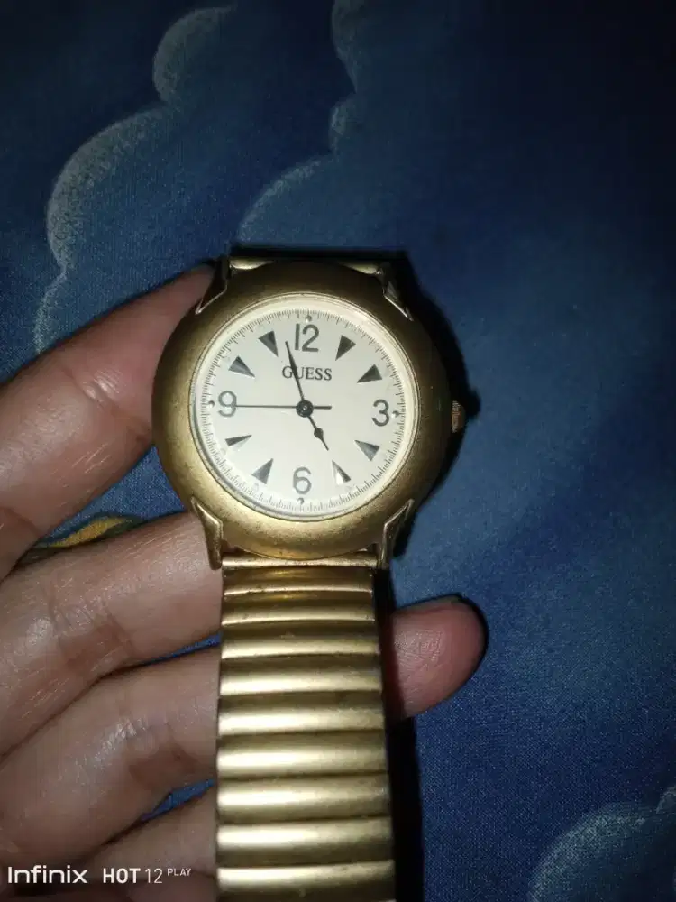 Jam tangan wanita quess