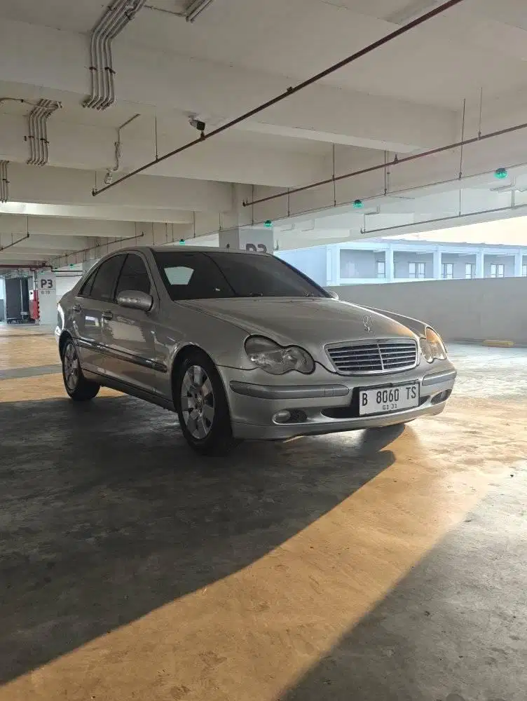 TERJANGKAU! MERCY C200 CLASSIC AT 2002, LOW KM, FULL ORISINIL, ISTW!!