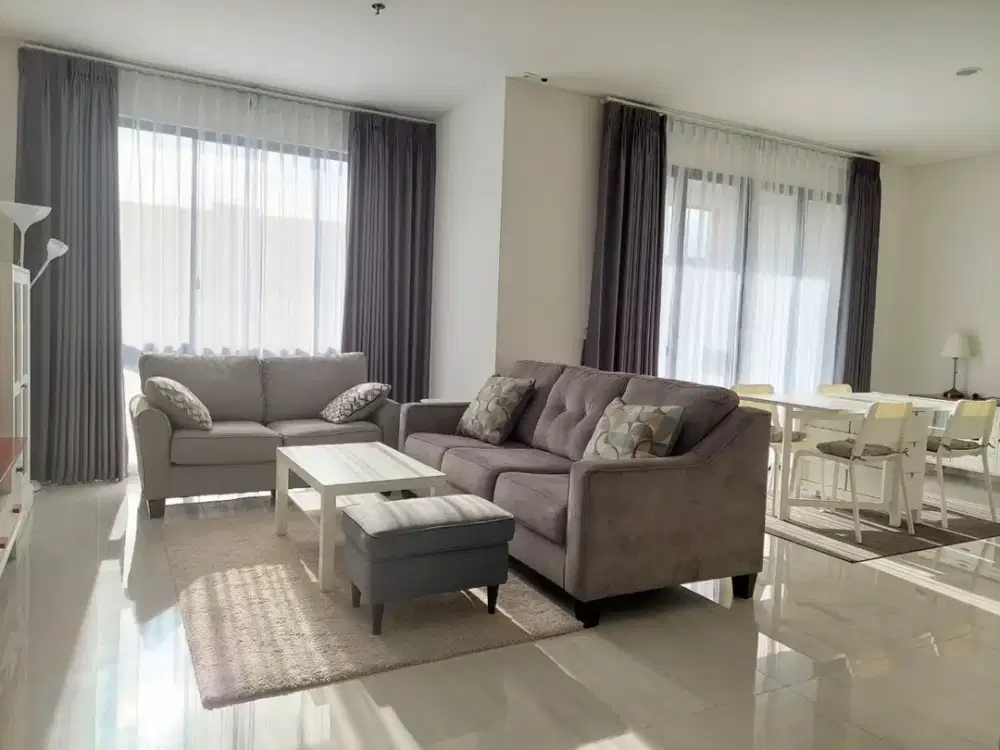 Dijual Apartemen Alam Sutera 3Br di Lloyd By Rumah Chinida (Hn)