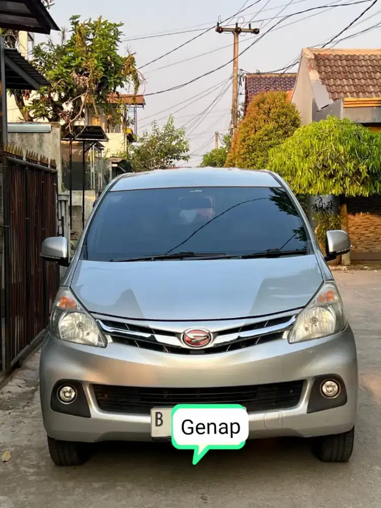 Xenia R deluxe MT 2013 km 70 rb asli
