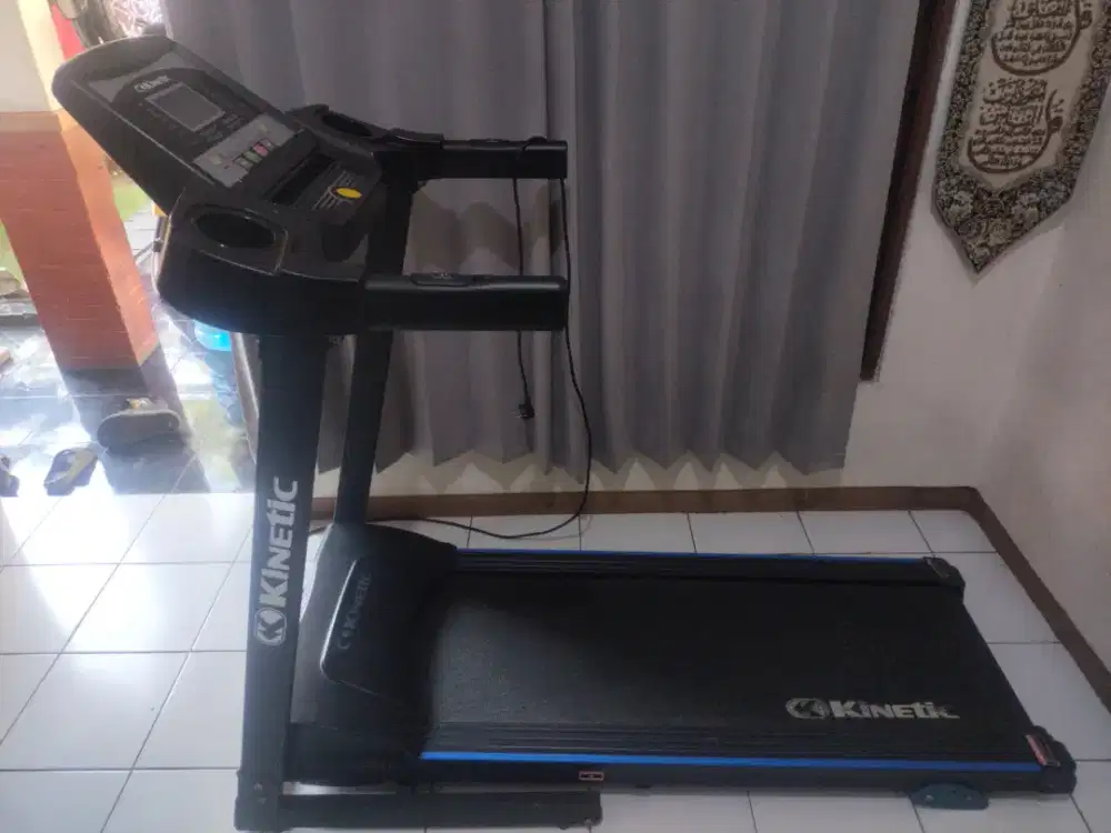 DIJUAL TREADMILL KINETIC!!